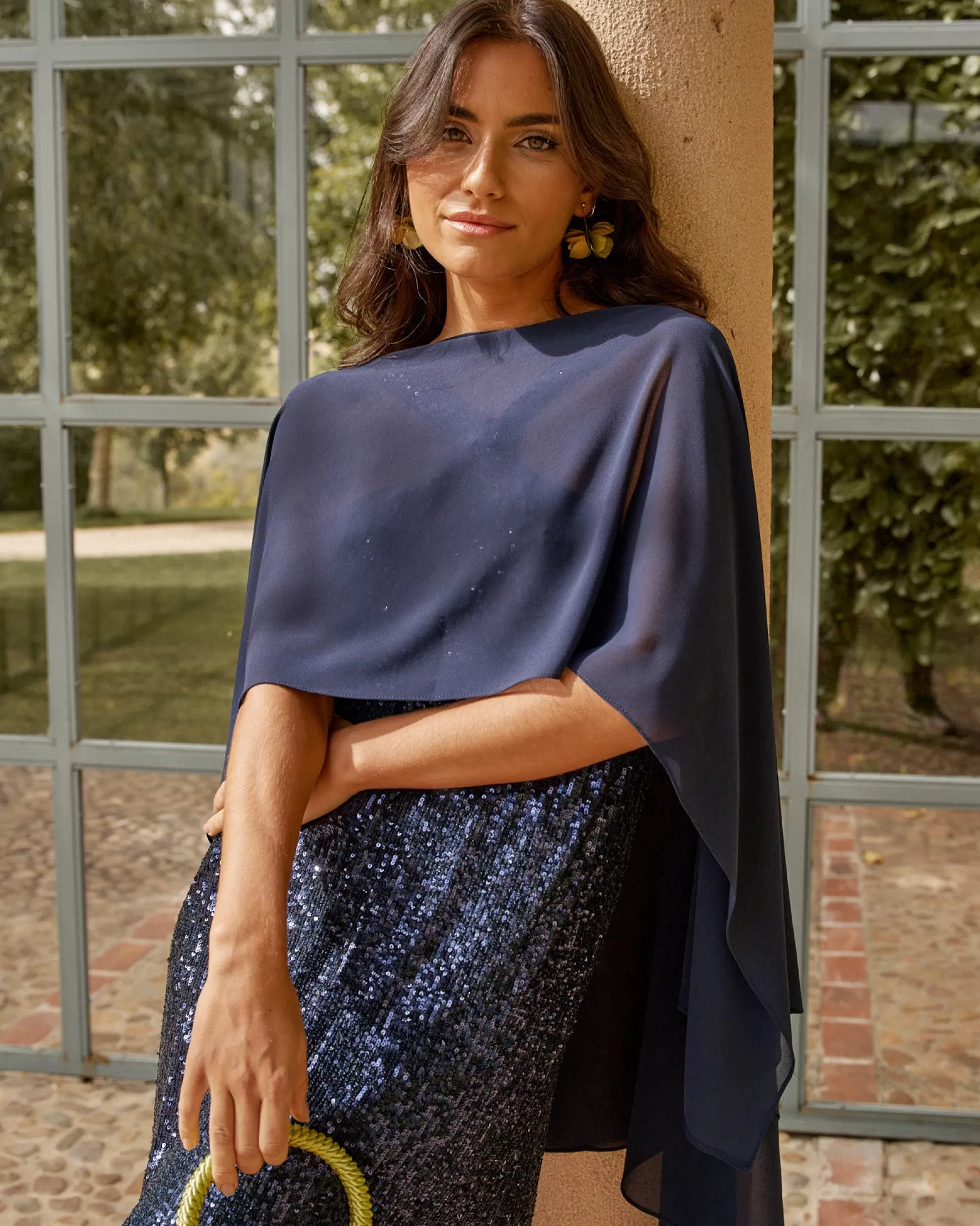 Miphai Capa Gala Roja Sale
